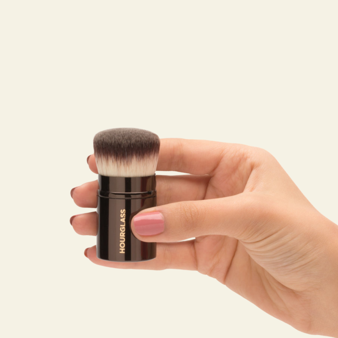 Hourglass Taşınabilir Kabuki Fırçası
